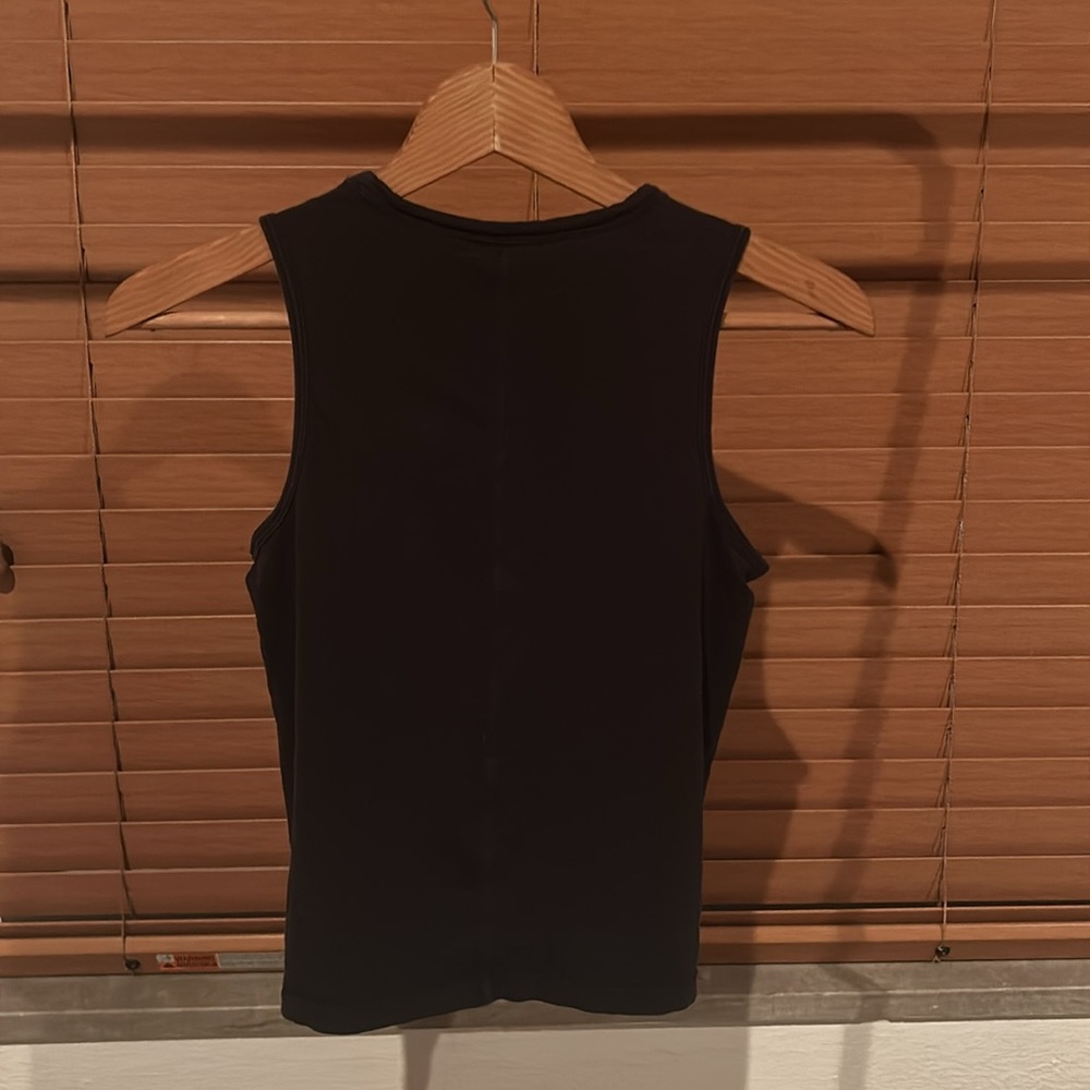Lululemon Twist Front Tank - Picture 3 of 4
